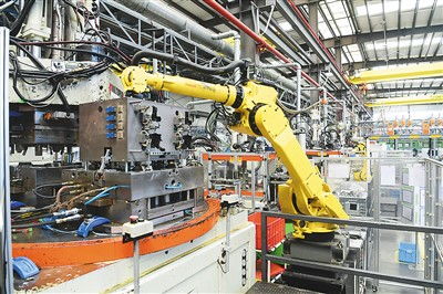 加速設備更新與技術開發 驅動經濟發展的雙引擎